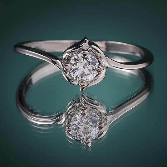 925 Silver Twisted Round Cut Ring