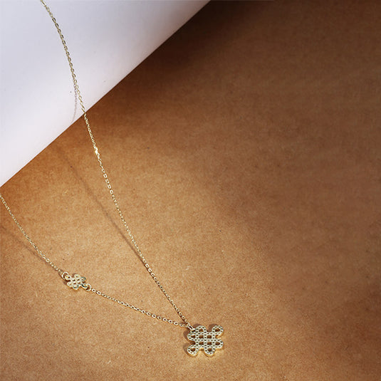 Small Flower Pendant Necklace