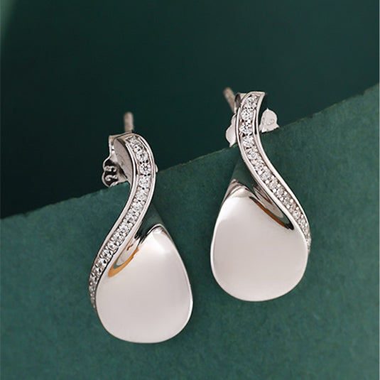 Teardrop Pearl Stud Earrings