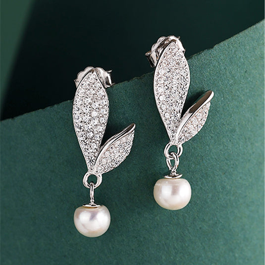 Leaf Drop Silver Earrings