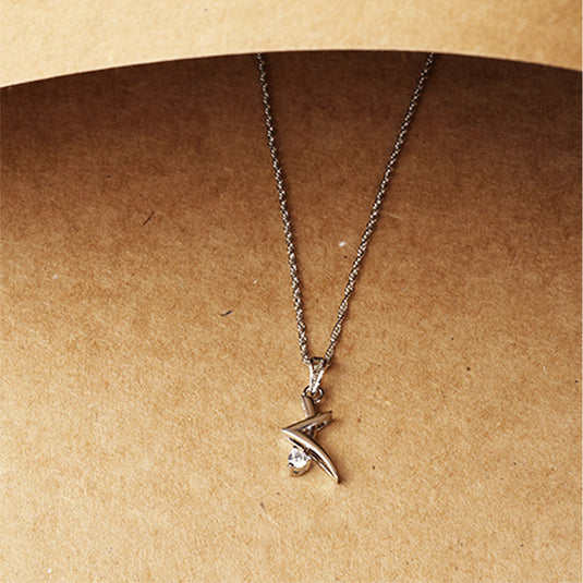 Elegant Minimal Pendant Necklace