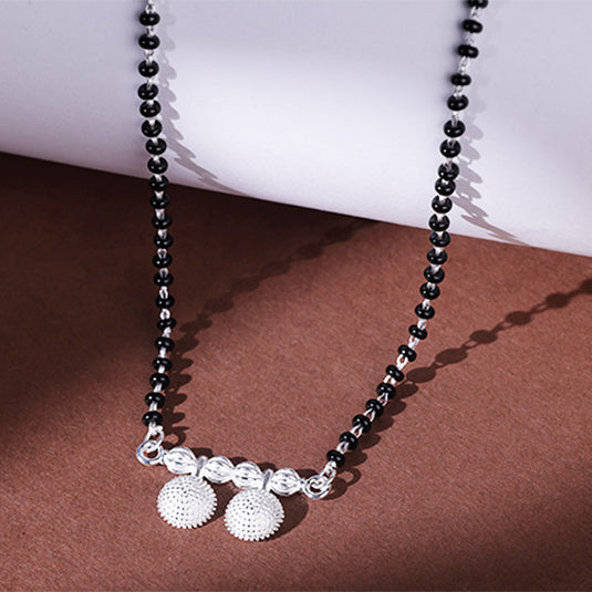 Petite Pendant Mangalsutra