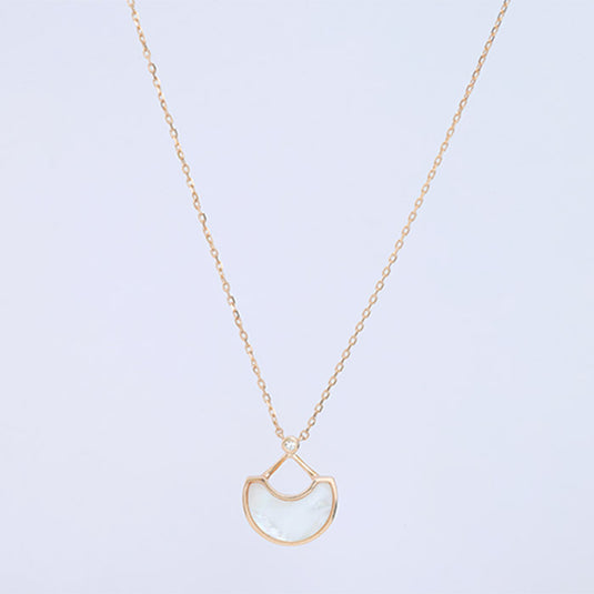 Minimal Round Pendant Necklace