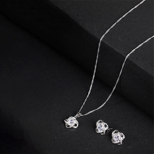 Solitaire Pendant Necklace with Studs