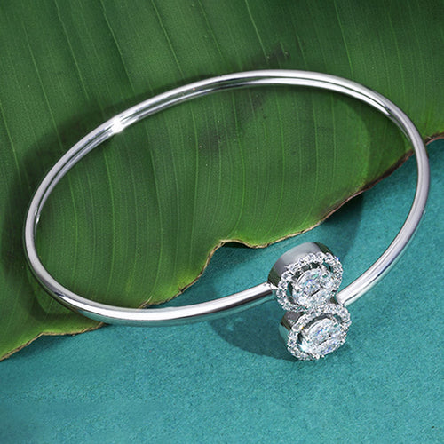 Round Motif Silver Bangle Bracelet