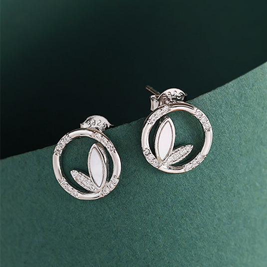 Minimal Silver Hoop Earrings