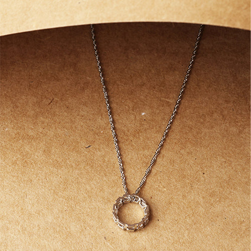 Simple Everyday Pendant Necklace