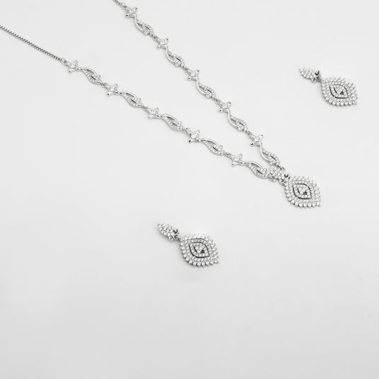 Layered Chain with Small Pendant Necklace